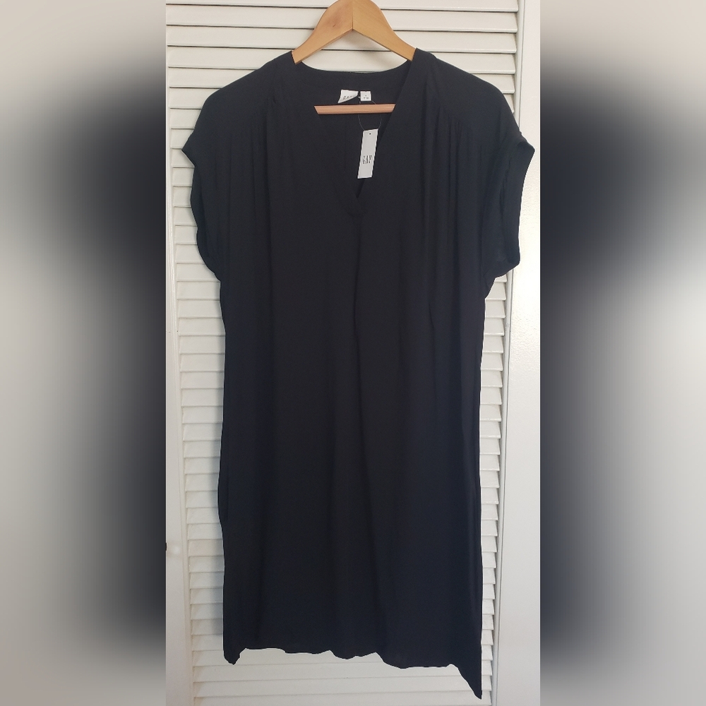 GAP Classic Black Dress With Pockets Sz S NWT